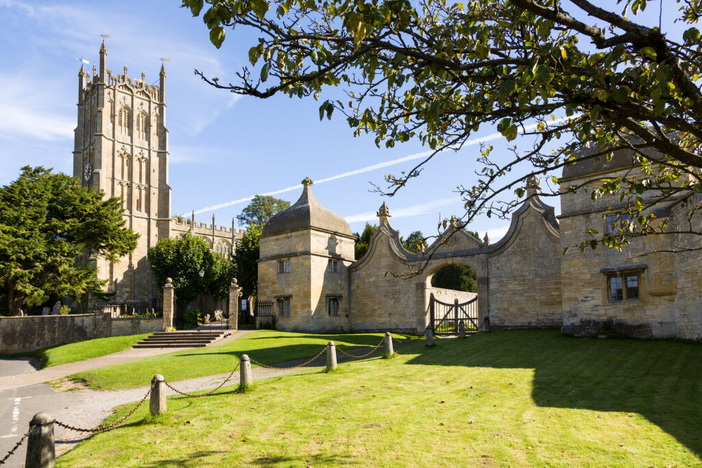 St James Church and gateway to Campden house in old Cotswold town of Chipping Campden